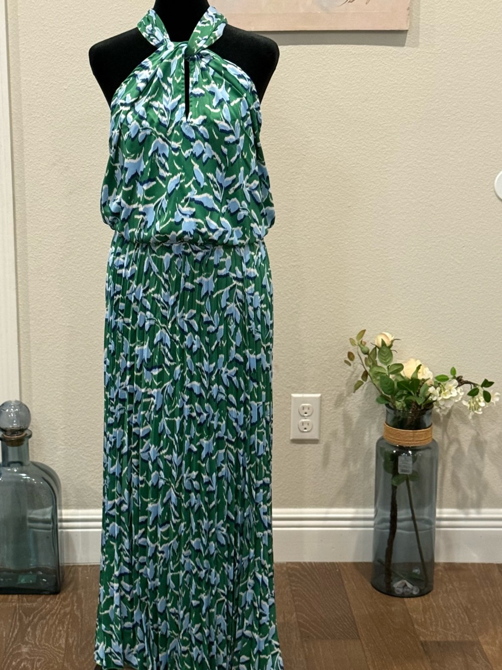 Green Floral Halter-Top Maxi Dress with Pleated Skirt